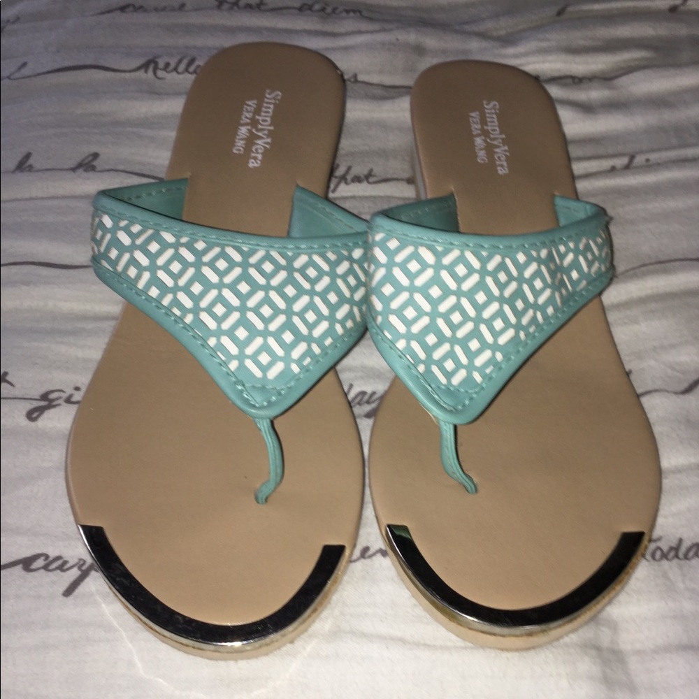 Adorable teal flip flops